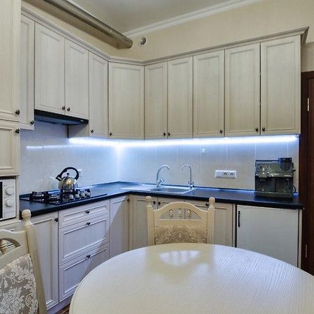Balabana Apartment Lviv Bagian luar foto
